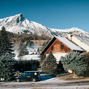 Maison L'aiguille - 2 Appartements, 5 Et Table D'hotes Au Pied De La Montagne A La Station De Appartement